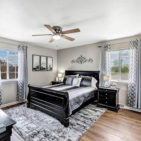 Serene 3 Bedroom Home, Nrm, Wi-Fi, Parking, Queen Bed De Pere ภายนอก รูปภาพ