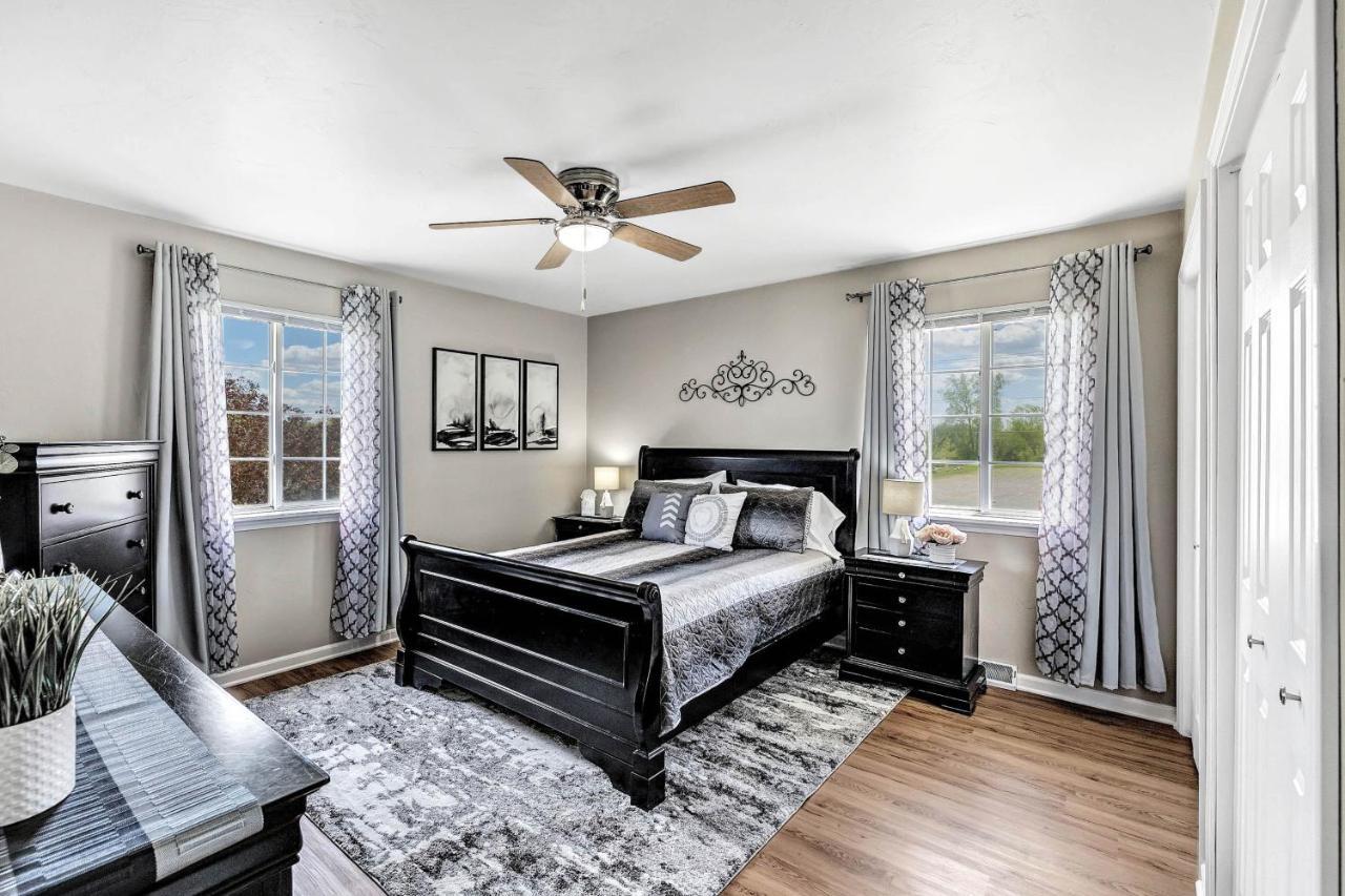 Serene 3 Bedroom Home, Nrm, Wi-Fi, Parking, Queen Bed De Pere ภายนอก รูปภาพ